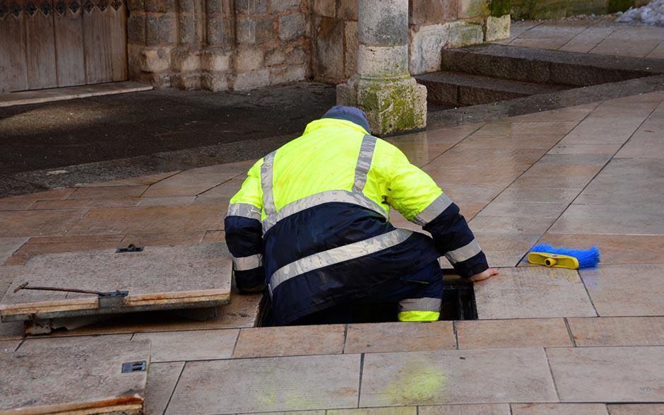  prix plombier débouchage Pecqueuse
